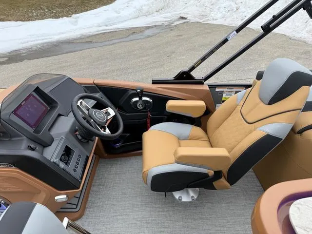 Slide: The Image of Tahoe 2785 Cascade Entertainer 2025 - 11