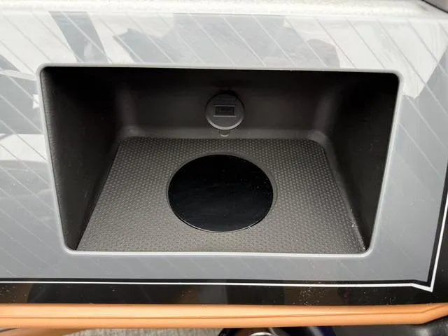 Slide: The Image of Tahoe 2785 Cascade Entertainer 2025 - 15