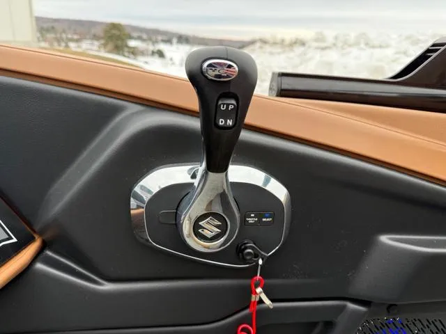 Slide: The Image of Tahoe 2785 Cascade Entertainer 2025 - 16