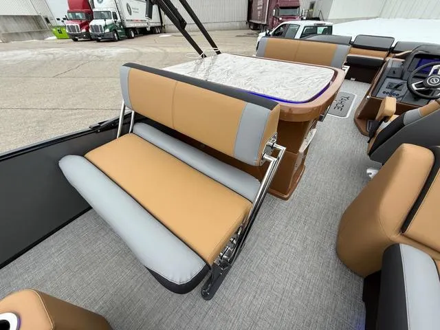 Slide: The Image of Tahoe 2785 Cascade Entertainer 2025 - 18