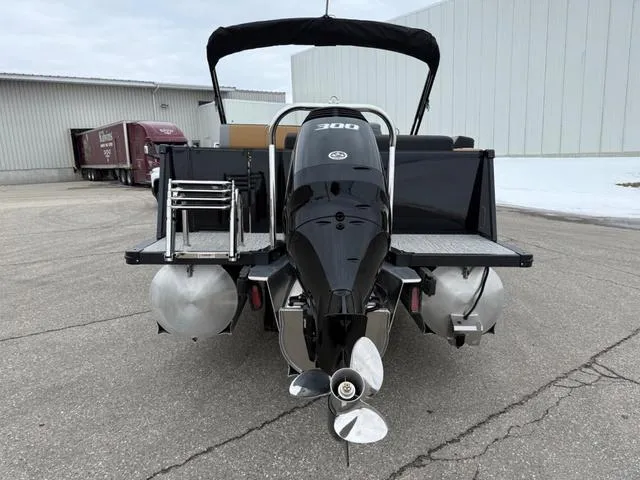 Slide: The Image of Tahoe 2785 Cascade Entertainer 2025 - 4