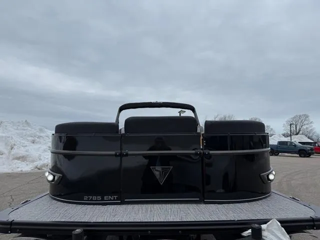 Slide: The Image of Tahoe 2785 Cascade Entertainer 2025 - 8