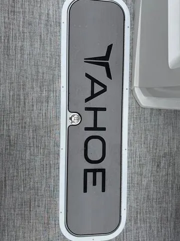 Slide: The Image of Tahoe 2185 LTZ Quad Lounger 2025 - 20