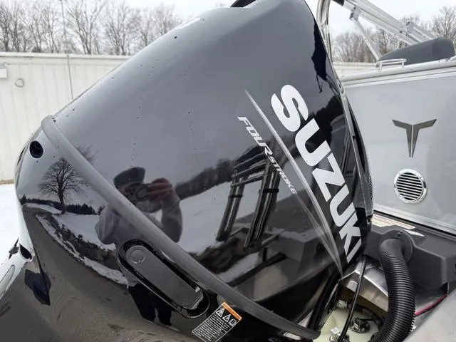 Slide: The Image of Tahoe 2185 LTZ Quad Lounger 2025 - 22