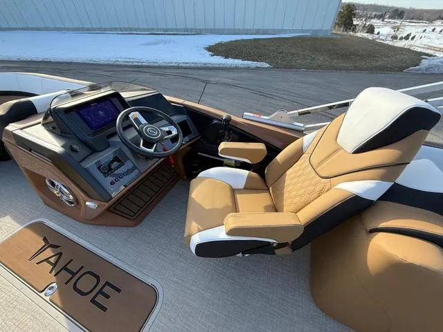 Slide: The Image of Tahoe 25 Cascade QL 2025 - 16