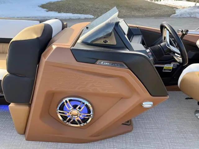 Slide: The Image of Tahoe 25 Cascade QL 2025 - 19