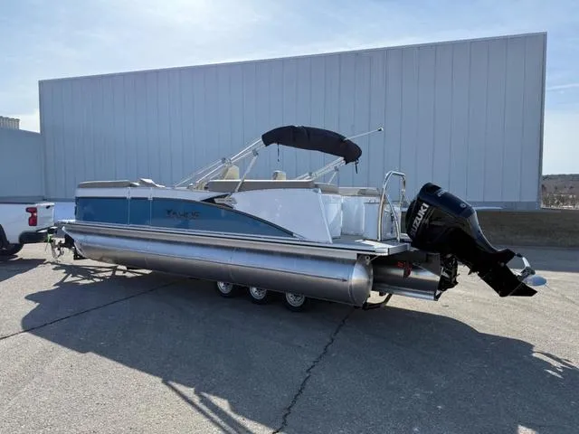 Slide: The Image of Tahoe 2385 ql 2025 - 4