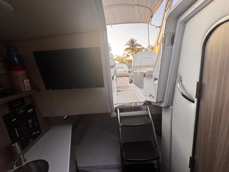 Slide: The Image of Regal 26 XO 2020 - 62