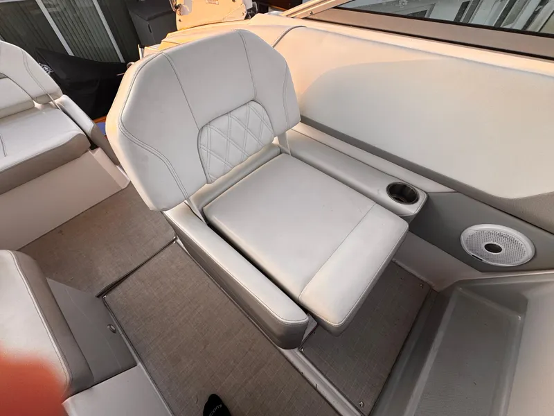 Slide: The Image of Regal 26 XO 2020 - 64