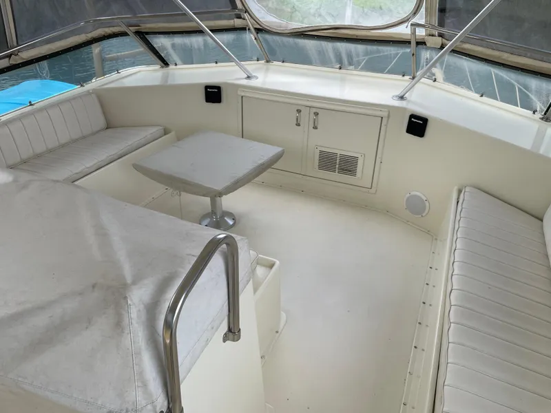 Slide: The Image of Hatteras 55 Convertible 1988 - 63