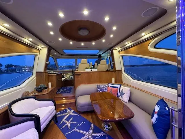 Slide: The Image of Tiara 5800 Sovran 2009 - 15