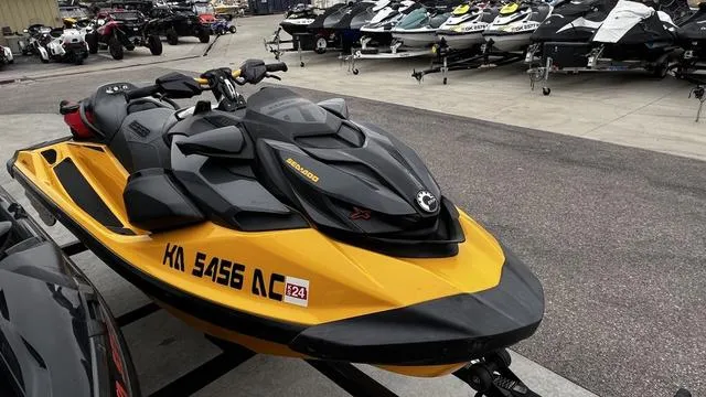 Slide: The Image of Sea-Doo RXP®-X® 300 IBR & Sound System Millenium Yellow 2021 - 4