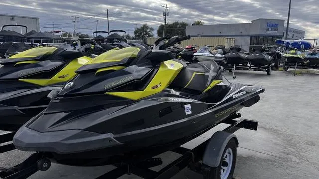 Slide: The Image of Sea-Doo RXP 2013 - 4