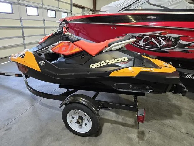 Slide: The Image of Sea-Doo TRIXX 2018 - 3