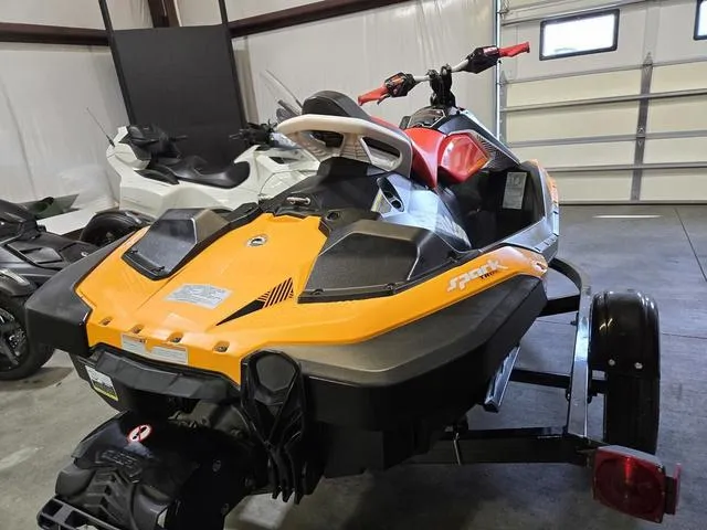 Slide: The Image of Sea-Doo TRIXX 2018 - 4