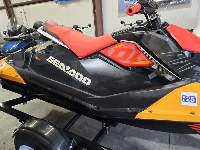 Slide: The Image of Sea-Doo TRIXX 2018 - 8