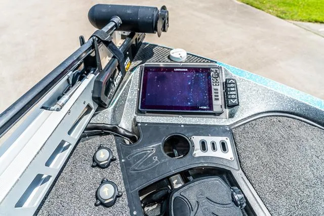 Slide: The Image of 2020 Ranger 521L boat dashboard with navigation system and controls. - 10