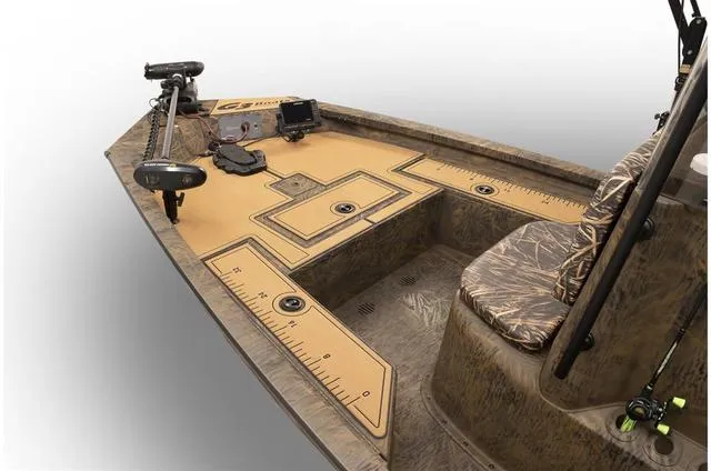 Slide: The Image of 2023 G3 BAY 18T GX boat interior with console and seating. - 4