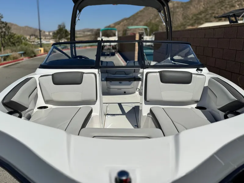 Slide: The Image of Yamaha AR190 2021 - 10