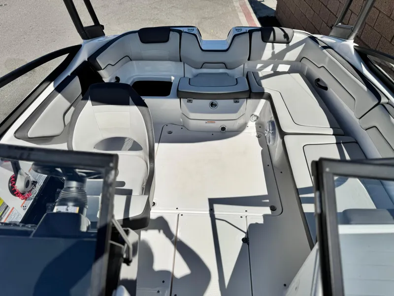 Slide: The Image of Yamaha AR190 2021 - 14