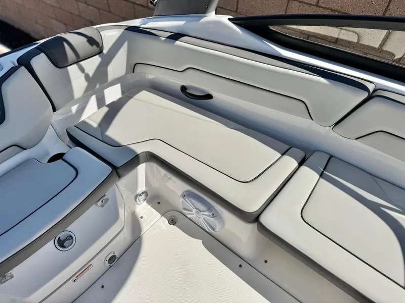 Slide: The Image of Yamaha AR190 2021 - 20