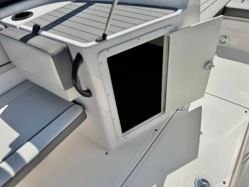 Slide: The Image of Yamaha AR190 2021 - 23