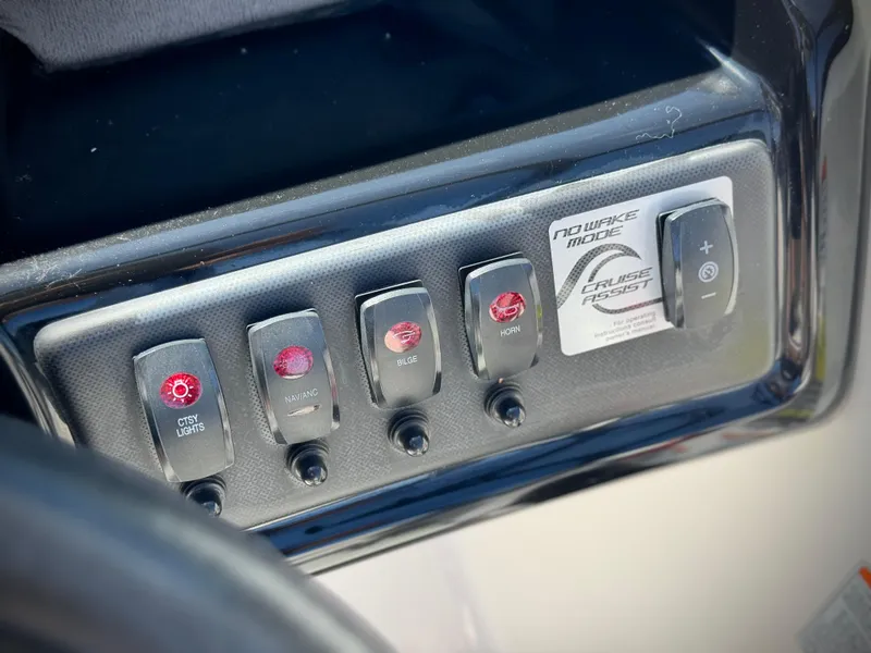 Slide: The Image of Yamaha AR190 2021 - 28