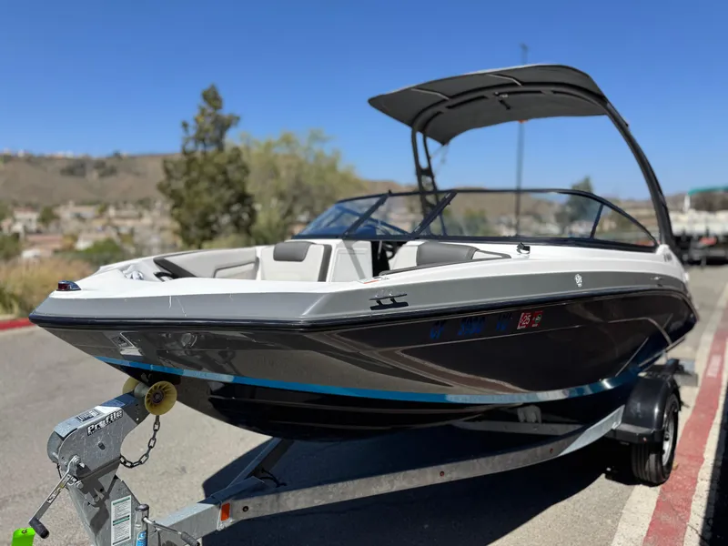 Slide: The Image of Yamaha AR190 2021 - 3