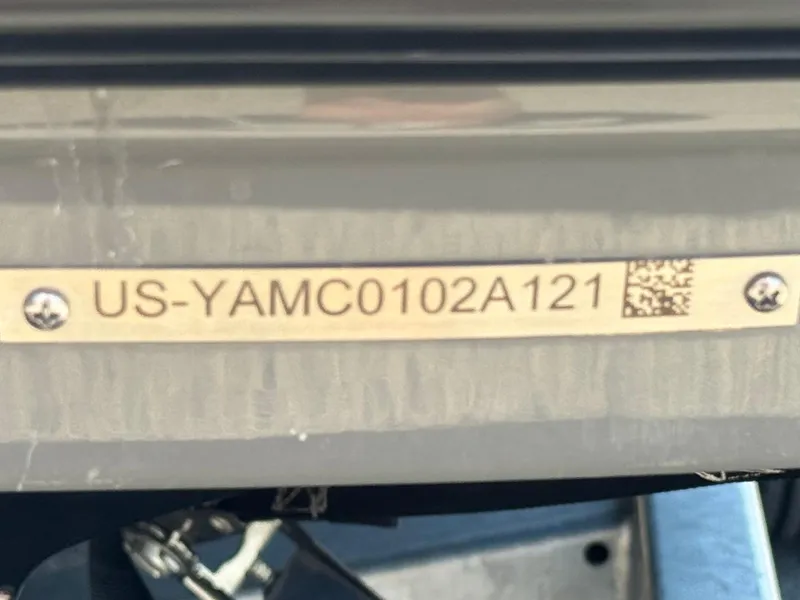 Slide: The Image of Yamaha AR190 2021 - 32