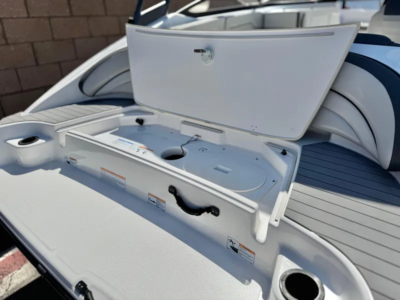 Slide: The Image of Yamaha AR190 2021 - 7