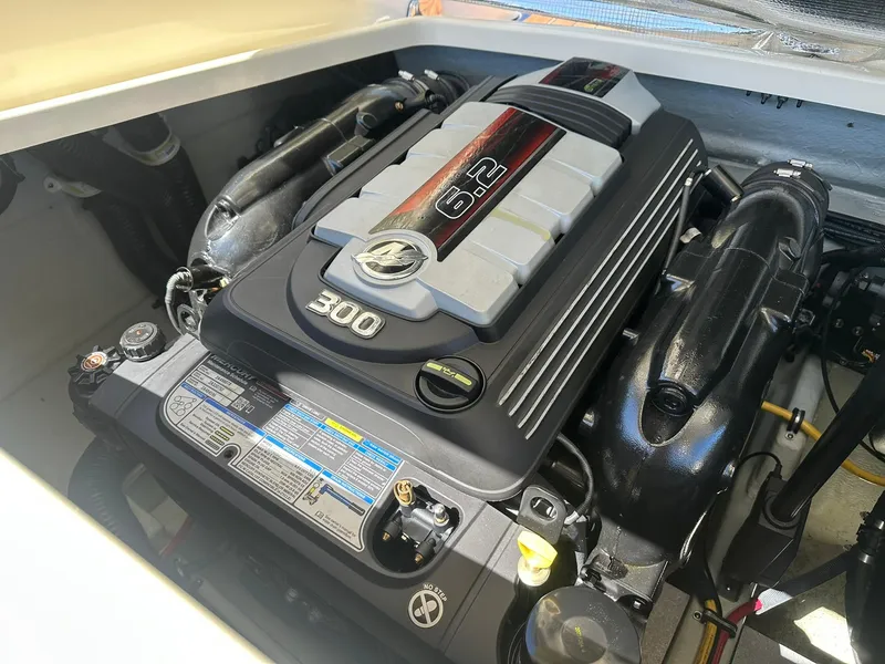 Slide: The Image of 2016 Chris-Craft Launch 28 engine, featuring a 6.2L 300 horsepower motor. - 27