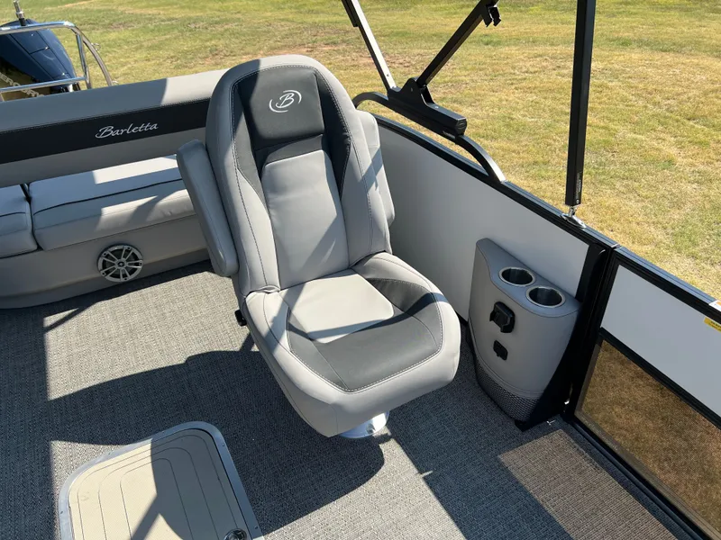 Slide: The Image of 2026 BARLETTA A22UC-PLATINUM - Image 10 - 10