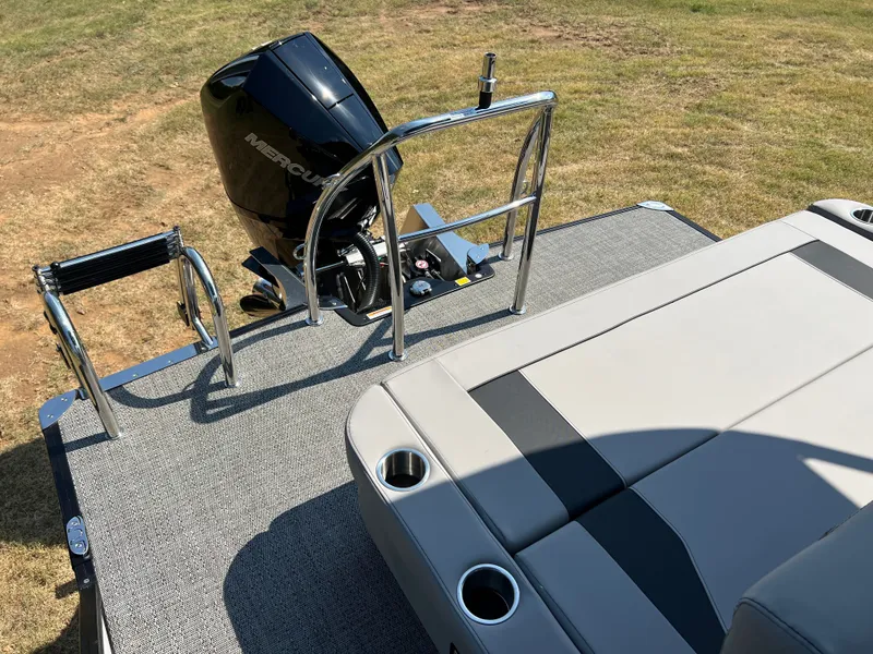 Slide: The Image of 2026 BARLETTA A22UC-PLATINUM - Image 19 - 19