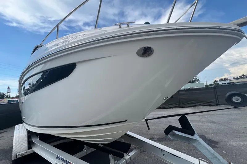 Slide: The Image of 2014 Sea Ray Sundancer 260 boat on trailer, rear view, sunny day. - 5