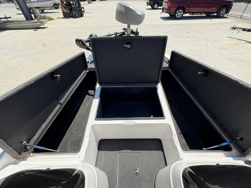 Slide: The Image of Skeeter SX190 2003 - 15