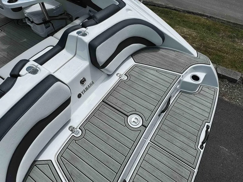 Slide: The Image of Yamaha 195S 2023 - 5