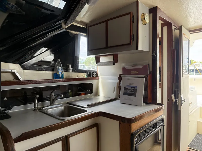 Slide: The Image of Blackfin Flybridge 1986 - 18