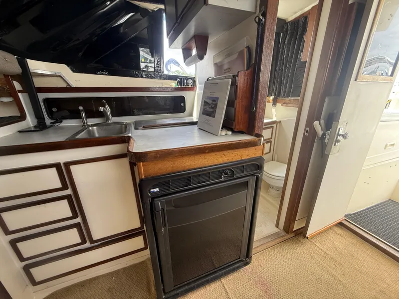 Slide: The Image of Blackfin Flybridge 1986 - 19