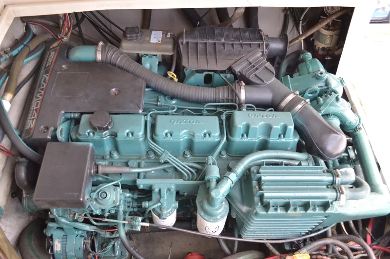 Slide: The Image of Blackfin Flybridge 1986 - 23