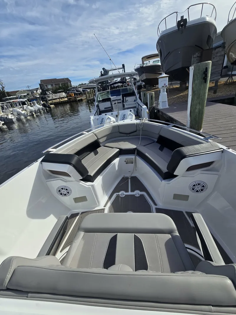Slide: The Image of Monterey 27 Elite 2025 - 6
