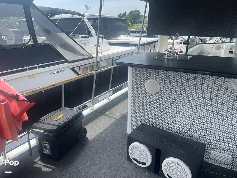 Slide: The Image of 1998 Stardust Cruiser Stardust 86 for sale in Duluth, GA - 26