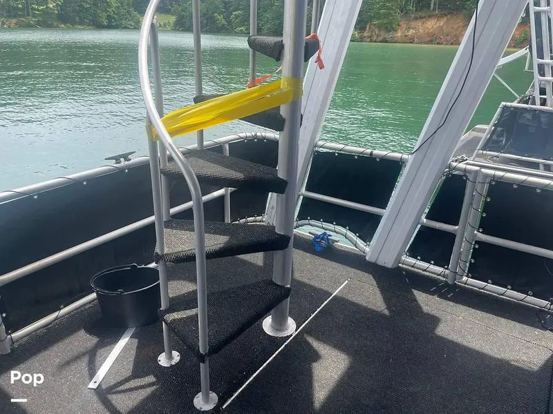 Slide: The Image of 1998 Stardust Cruiser Stardust 86 for sale in Duluth, GA - 49