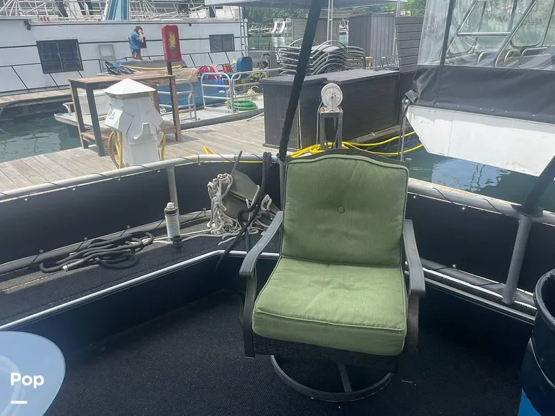 Slide: The Image of 1998 Stardust Cruiser Stardust 86 for sale in Duluth, GA - 62