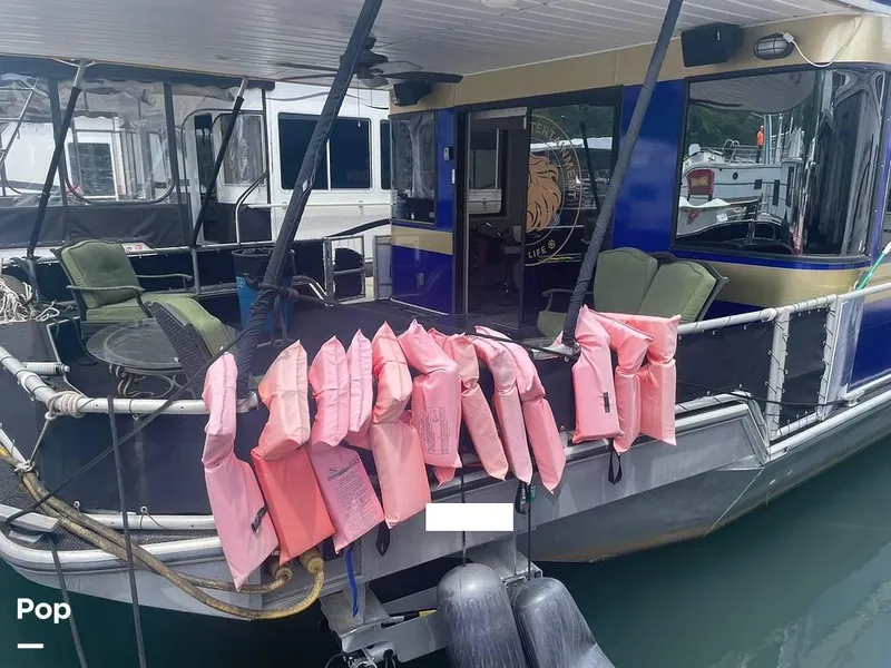 Slide: The Image of 1998 Stardust Cruiser Stardust 86 for sale in Duluth, GA - 76