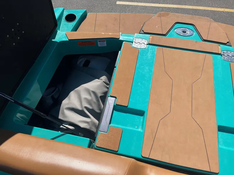 Slide: The Image of Axis T250 2023 - 35