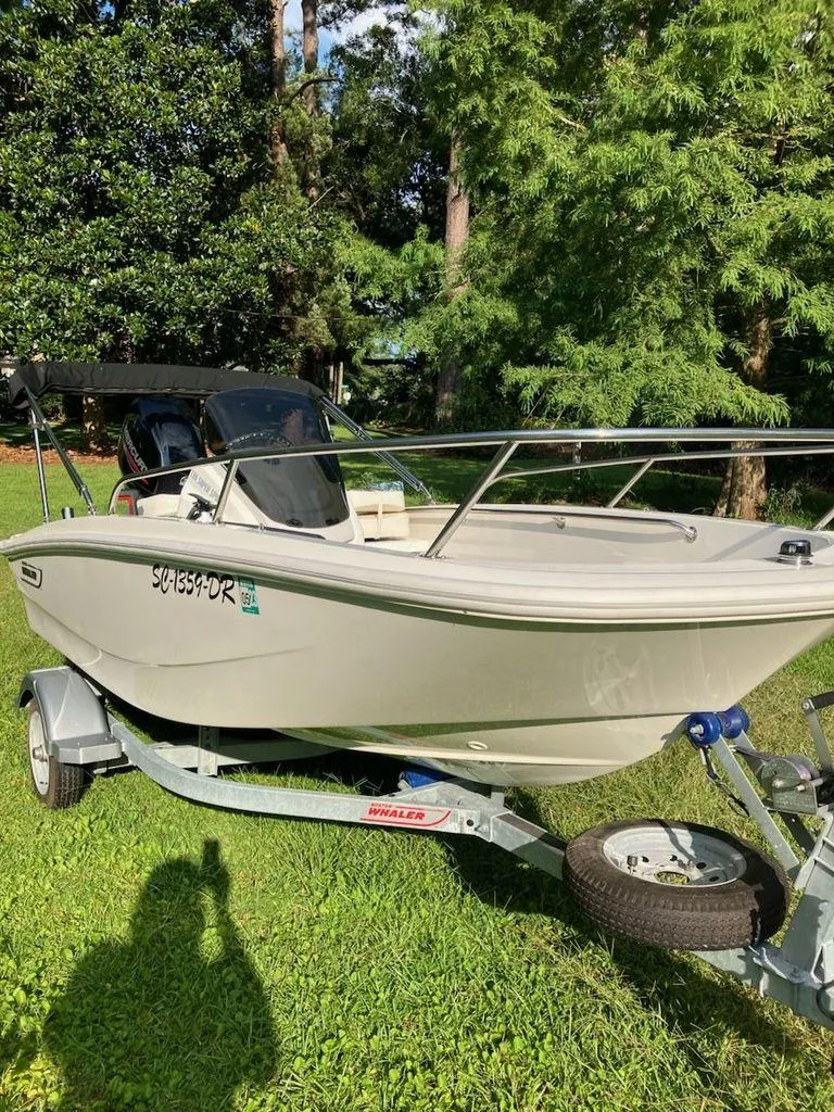 Slide: The Image of Boston Whaler SPORT SERIES 2020 - 0