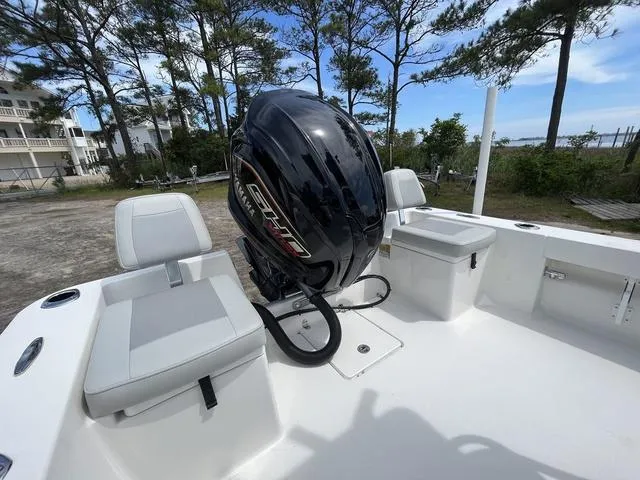 Slide: The Image of KenCraft 239 Bay 2025 - 10