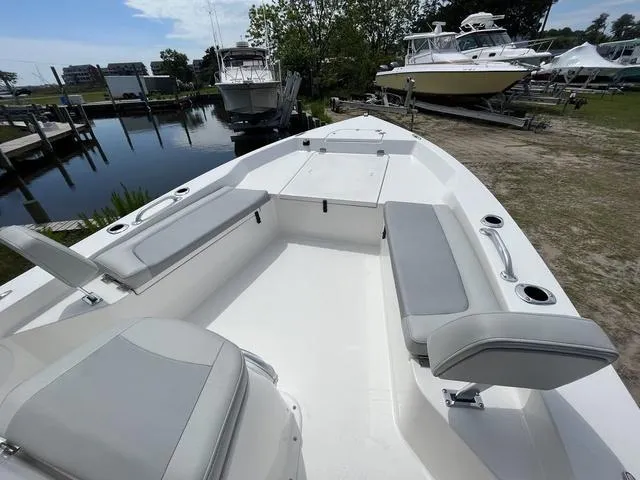 Slide: The Image of KenCraft 239 Bay 2025 - 3