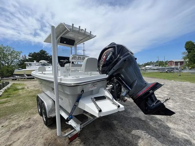 Slide: The Image of KenCraft 239 Bay 2025 - 5