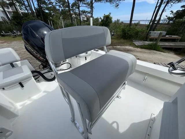 Slide: The Image of KenCraft 239 Bay 2025 - 9